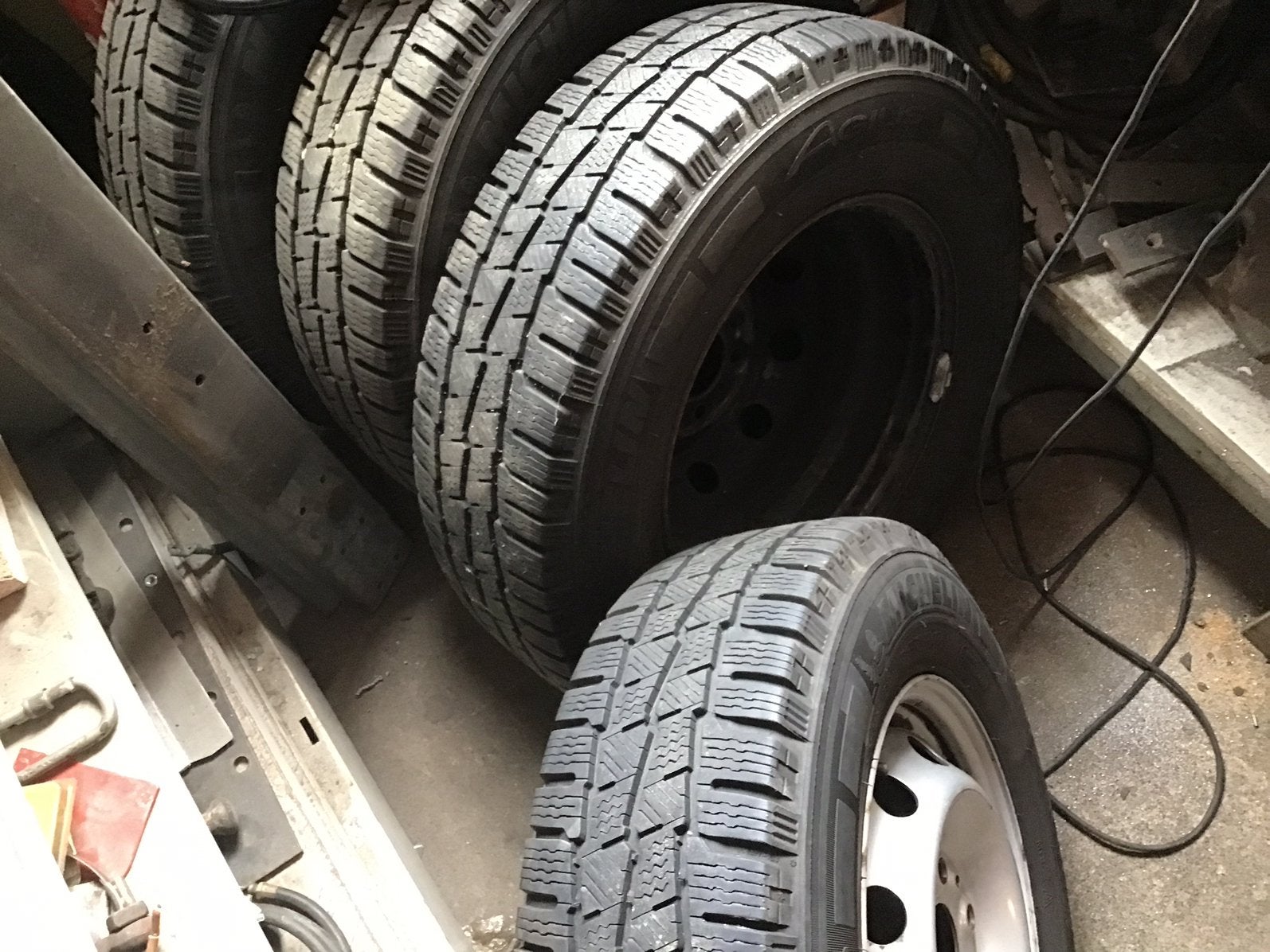 4 winterbanden 15 inch opvelg fiat ducato, Caravans en Kamperen, Ophalen, Gebruikt