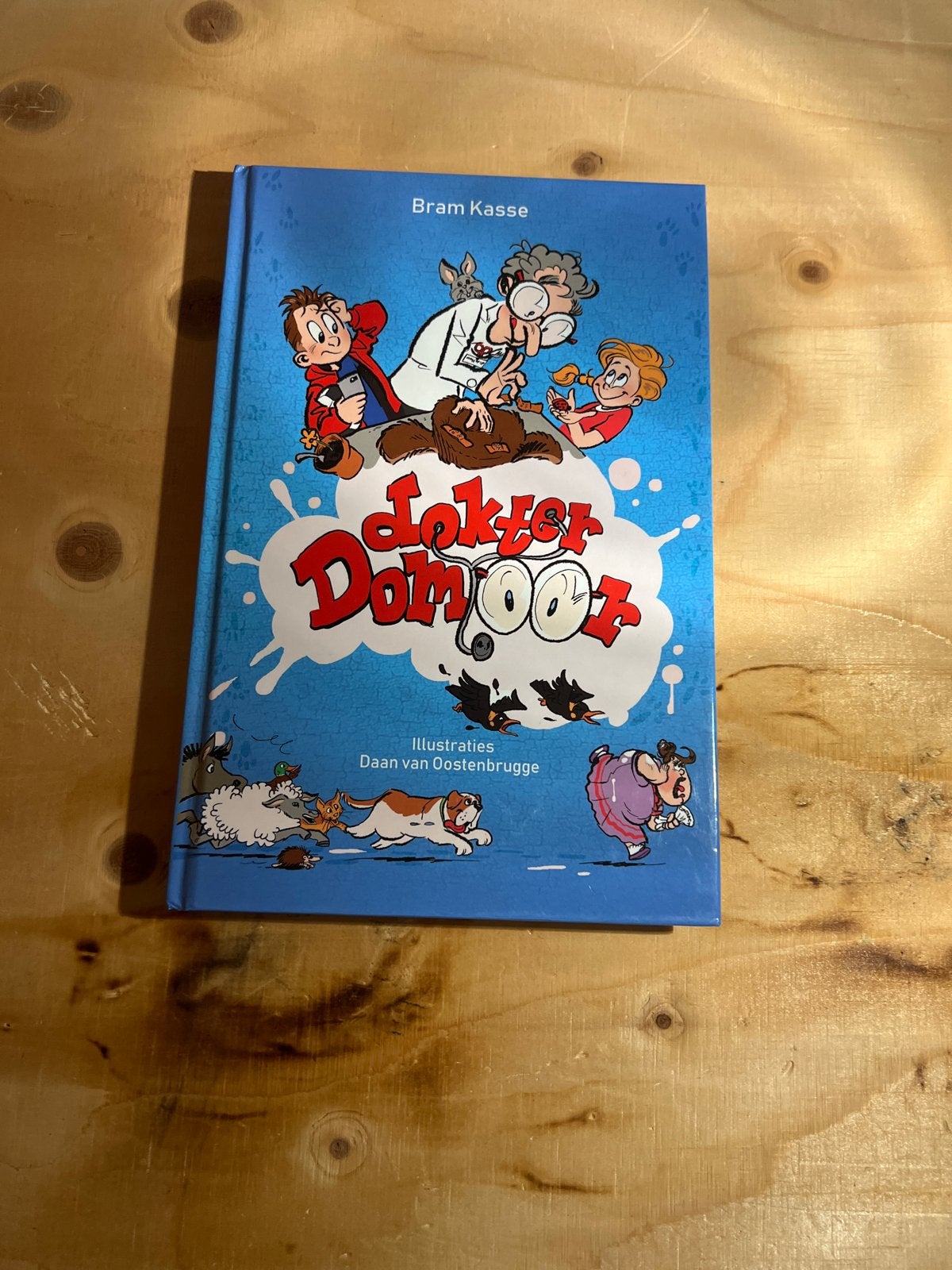 Dokter Domoor - Bram Kasse (Kinderboek), Ophalen, Zo goed als nieuw, Fictie algemeen