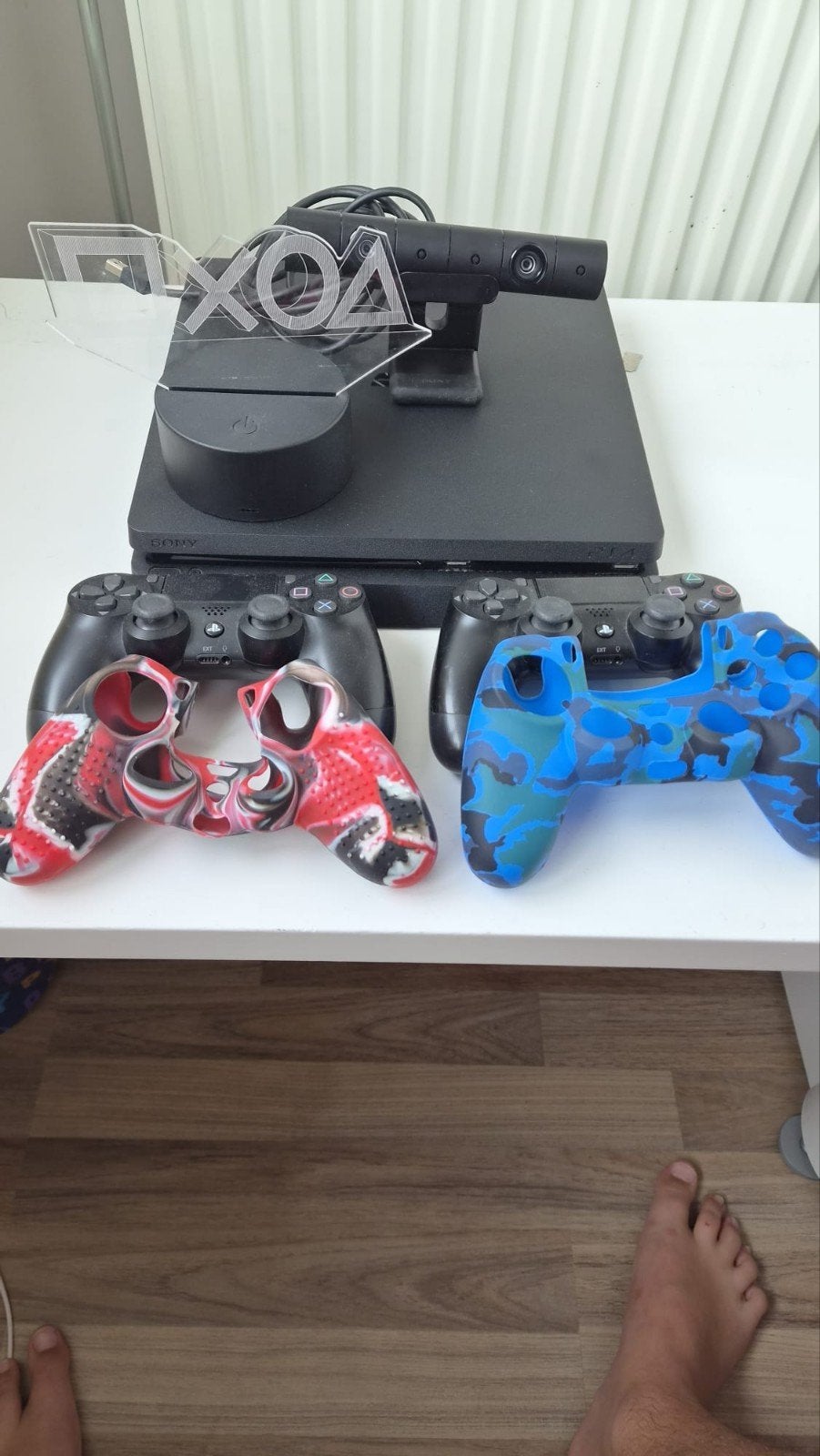 PlayStation 4 Slim 500GB met 2 controllers en camera, Verzenden, Met 2 controllers, Slim, 500 GB