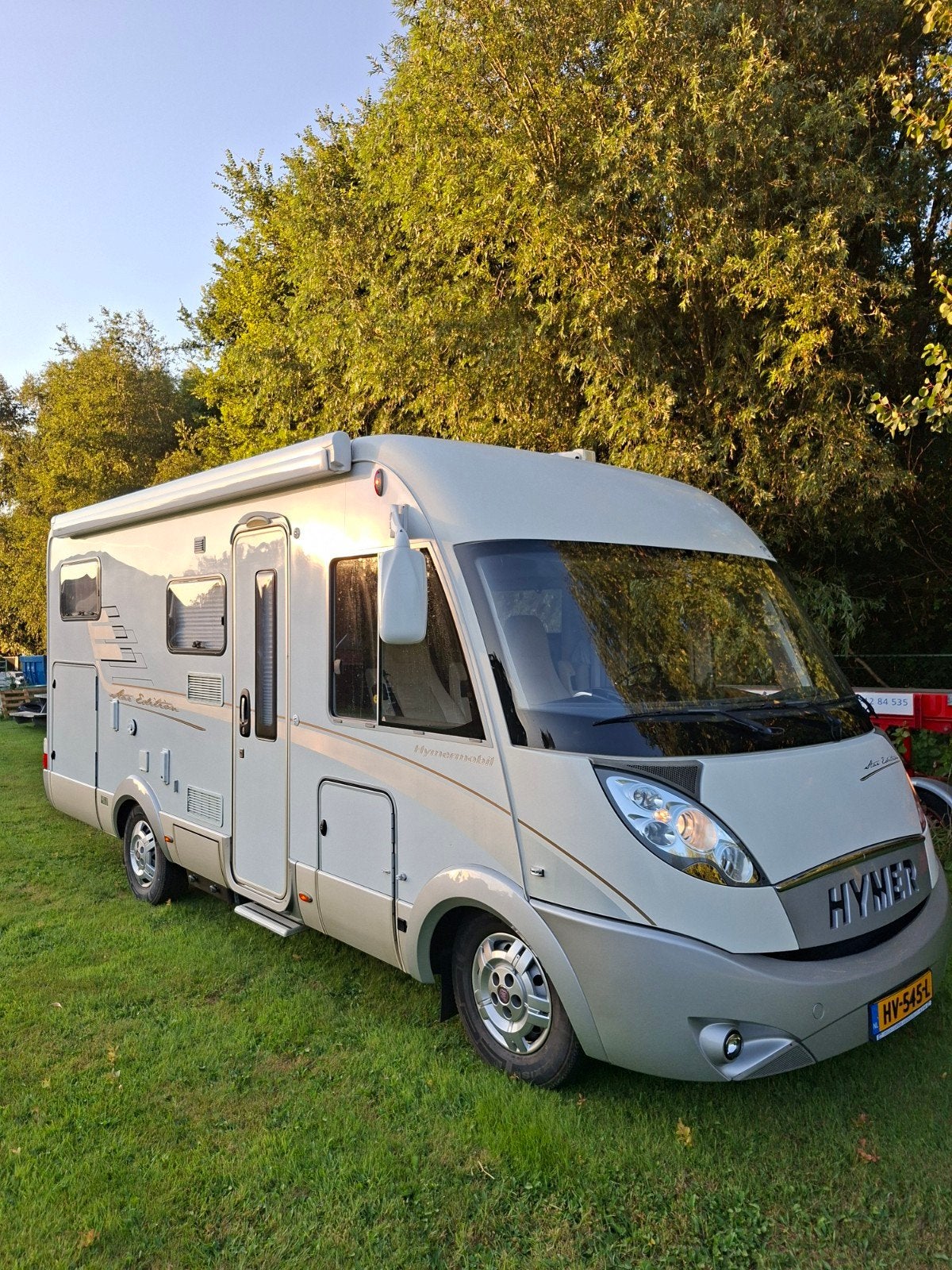 HYMER B 514 SL Star Edition Compacte Integraal Camper, Ringverwarming, Diesel, Hymer, 6 tot 7 meter
