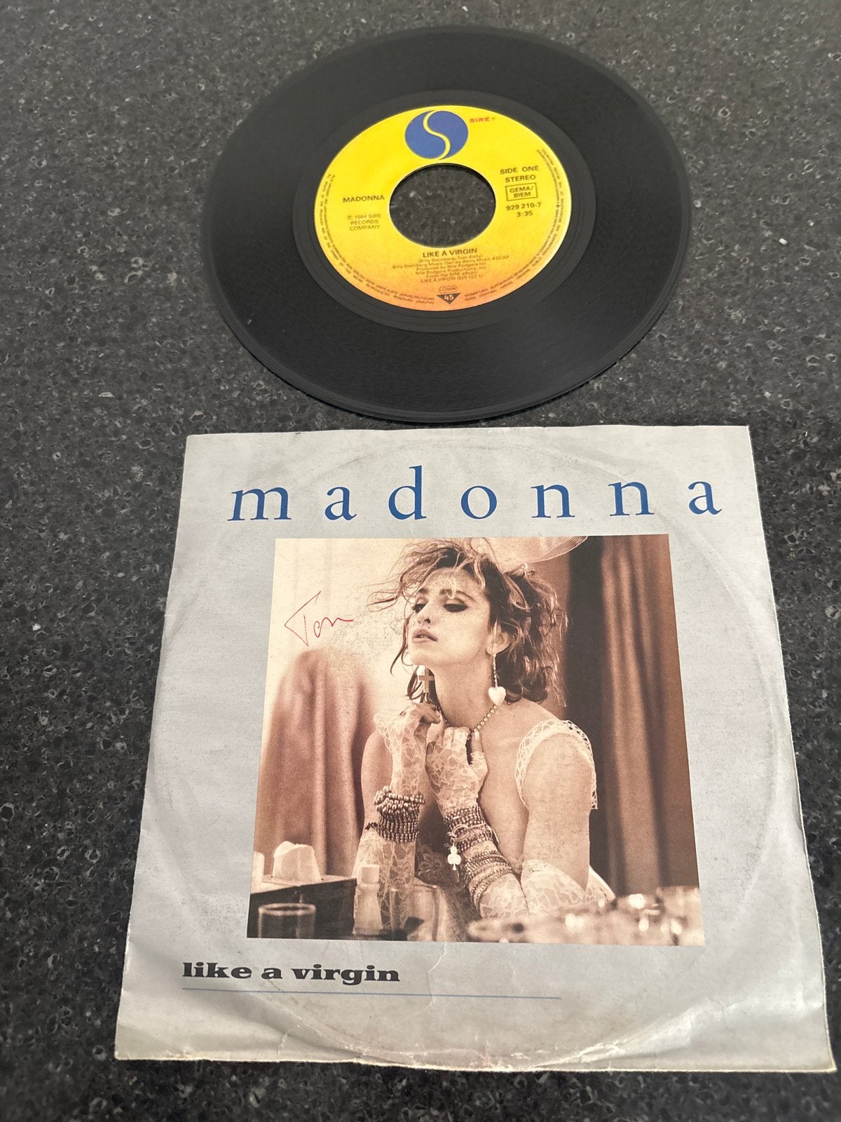 Madonna - Like a Virgin 7 inch vinyl single (1984), Cd's en Dvd's, Vinyl Singles, Gebruikt, Originele persing, 7 inch, Ophalen of Verzenden