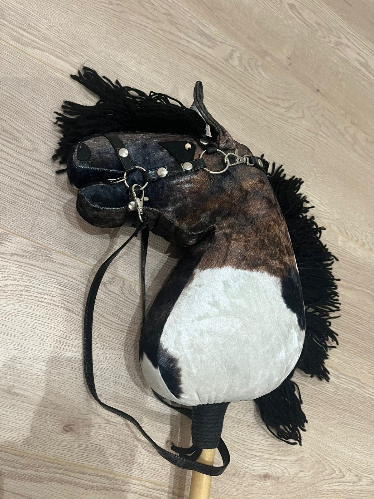 complete hobbyhorseset/stokpaardje met div. extra's, Hobby en Vrije tijd, Ophalen of Verzenden, Zo goed als nieuw