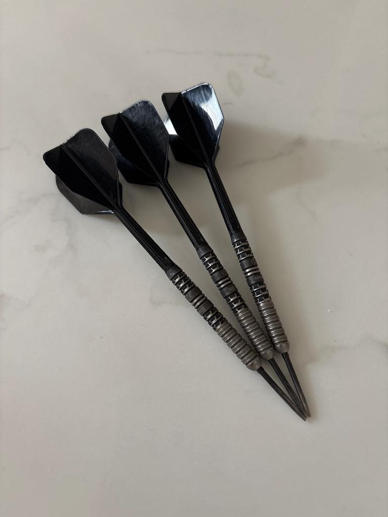 Harrows Dave Chisnall V4 Quick Point 90% - Dartpijlen, Ophalen of Verzenden, Zo goed als nieuw, Pijlen