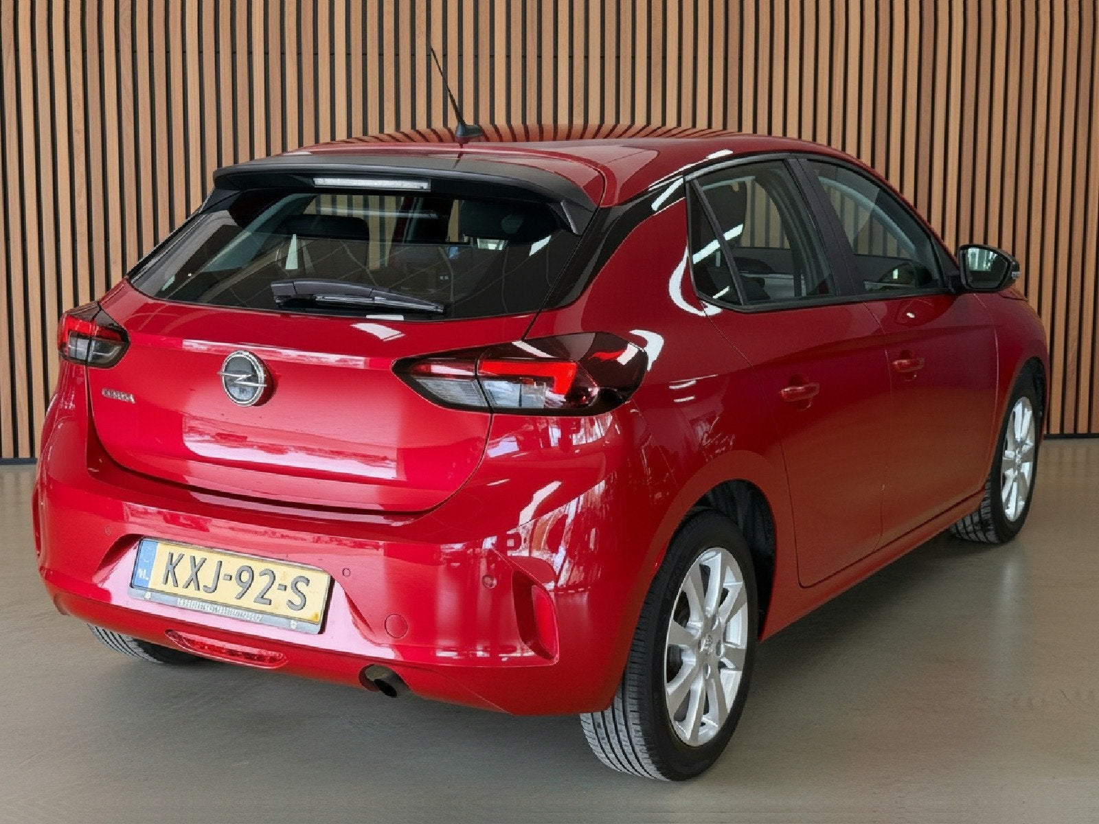 Opel Corsa 1.2 Edition | Stuurverwarming | Stoelverwarming |, Auto's, Voorwielaandrijving, Bluetooth, Gebruikt, Euro 6