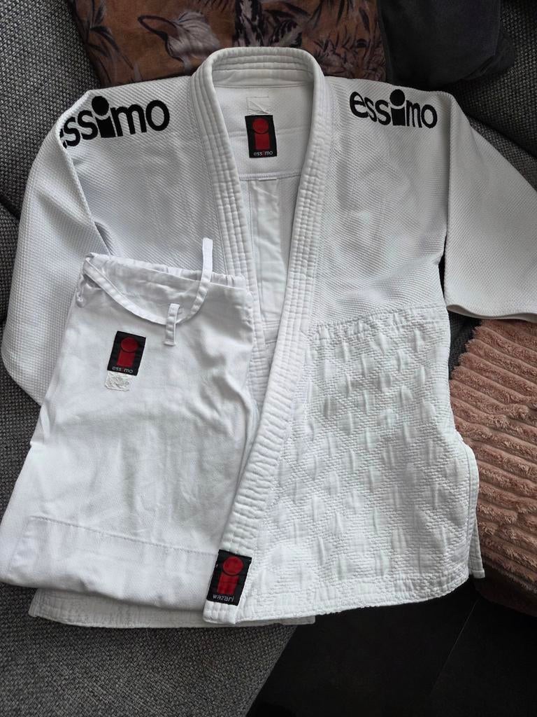 Essimo Judopak  maat 155- Zo goed als nieuw, Maat XS of kleiner, Ophalen of Verzenden, Zo goed als nieuw, Judo