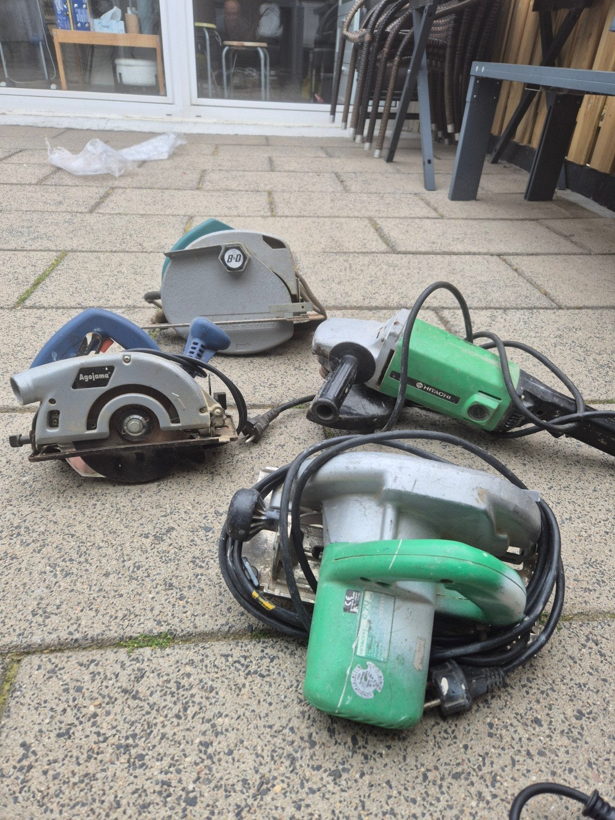 Diverse zagen en haakse slijper - Gebruikt, Gebruikt, Cirkelzaag, Hitachi, Einhell, 600 tot 1200 watt