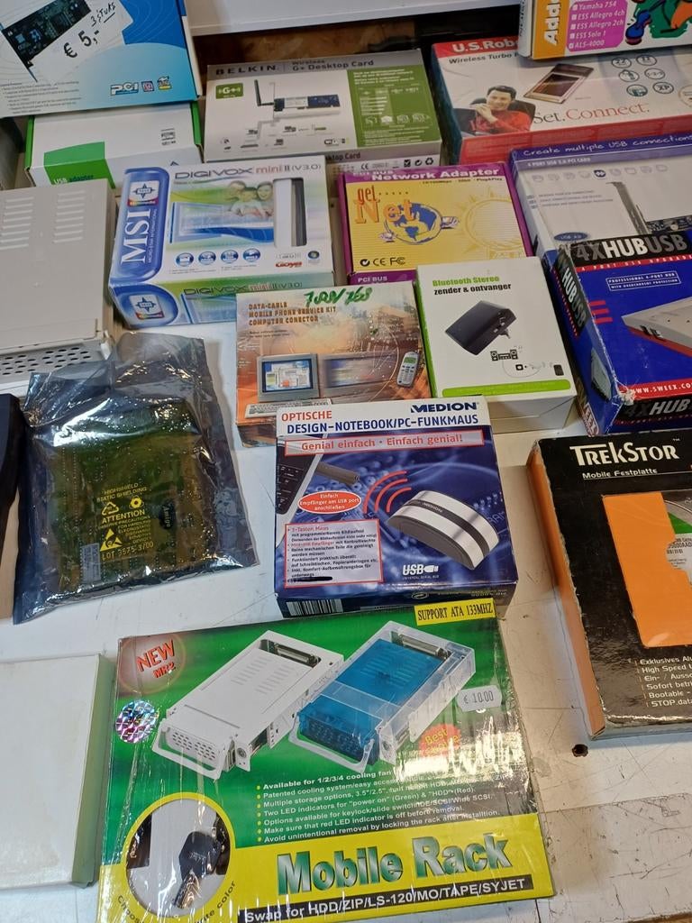 Partij (markt) handel computer gerelateerd - 32 stuks, Ophalen of Verzenden