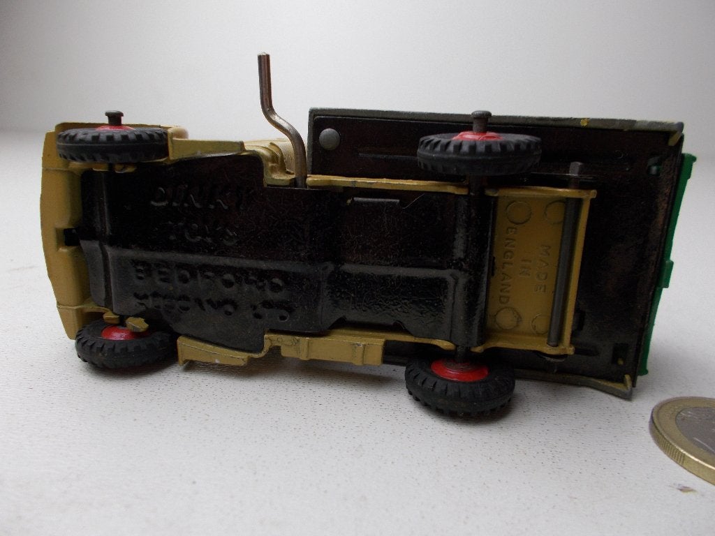1954 Dinky Toys 252 BEDFORD FEFUSE WAGON. I.g.st., Hobby en Vrije tijd, Modelauto's | 1:43, Ophalen of Verzenden, Zo goed als nieuw