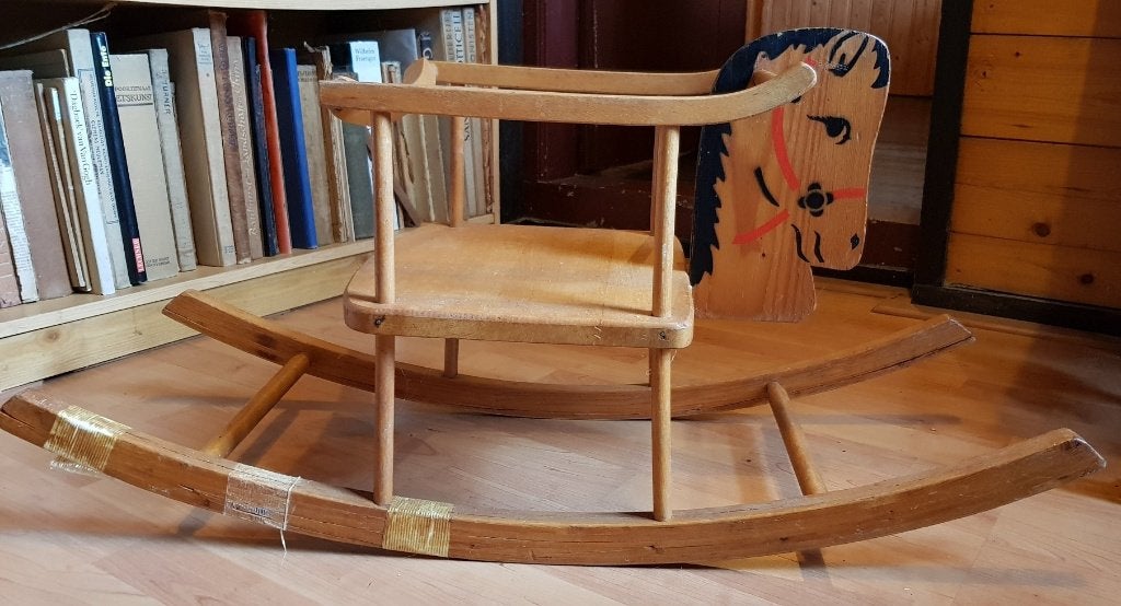 Prachtig oud houten hobbelpaard - jaren 70 - IGST, Antiek en Kunst, Ophalen
