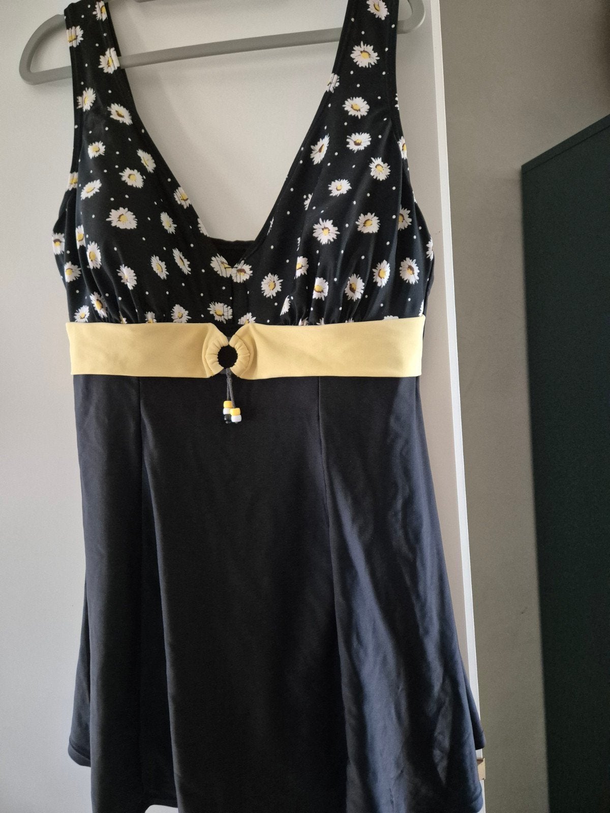 Villa Popken badpak maat 44, zwart met madeliefjes, Kleding | Dames, Zwart, Badpak, Ophalen of Verzenden, Zo goed als nieuw