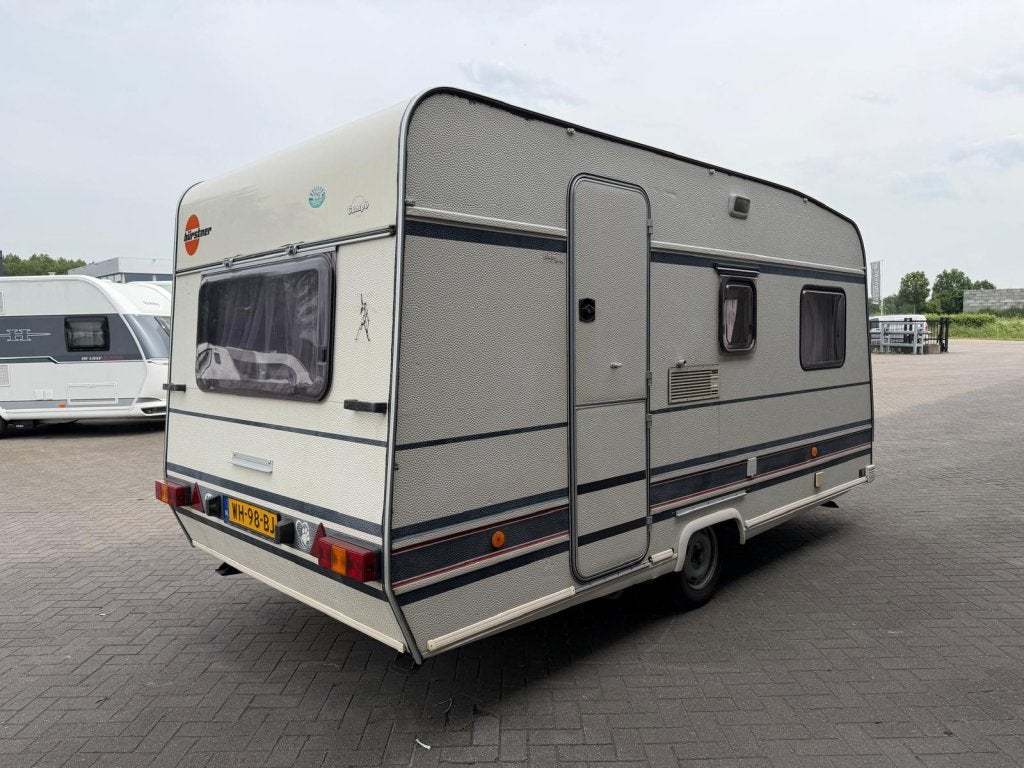 Bürstner Holiday Meeneemprijs, Caravans en Kamperen, Caravans, Dwarsbed, Bedrijf, Treinzit, Schokbreker
