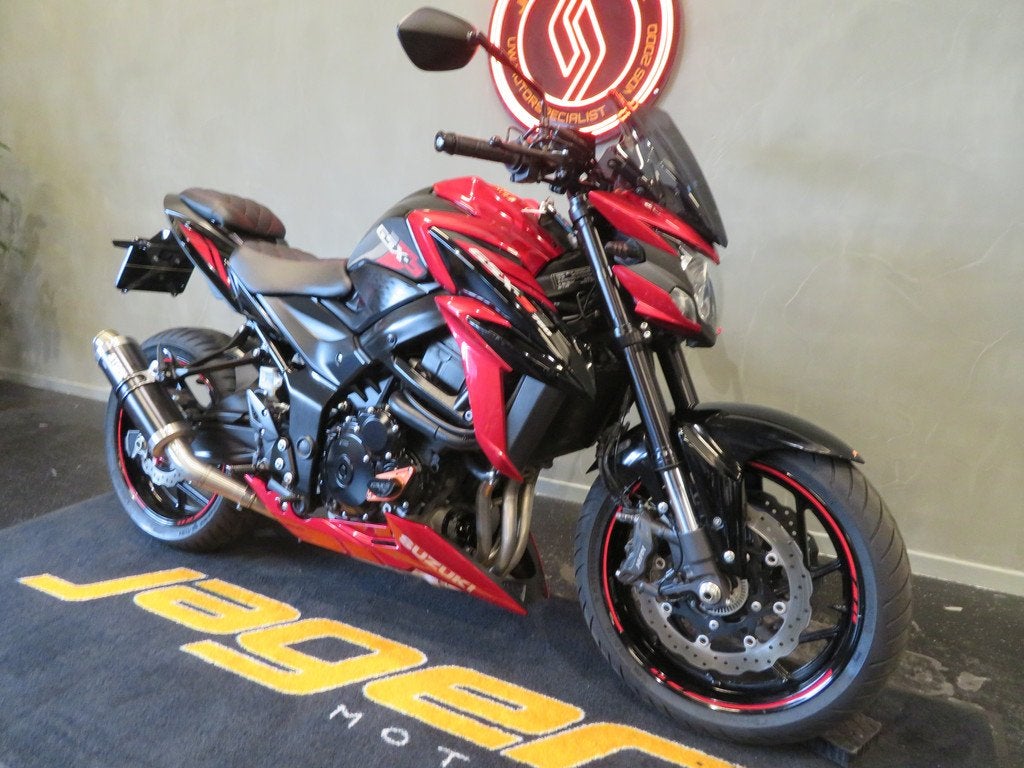Suzuki GSX S 750 GSX-S ZEER FRAAI! (bj 2020), Motoren, Motoren | Suzuki, Bedrijf, 749 cc, Naked bike