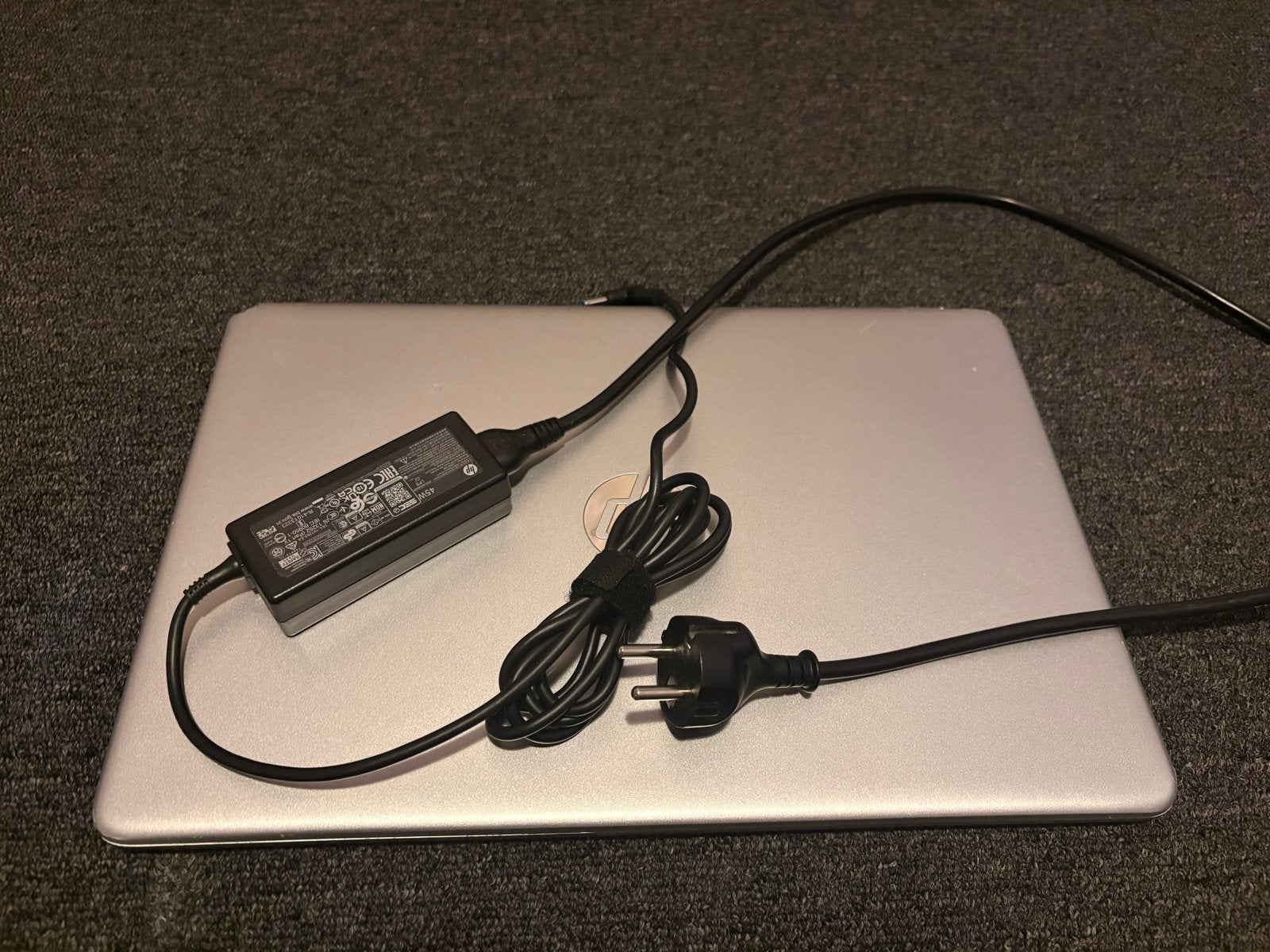 HP Laptop Ryzen 3, Computers en Software, Windows Laptops, Gebruikt, 15 inch, SSD, 2 tot 3 Ghz, 8 GB, Qwerty, Met videokaart, Gaming