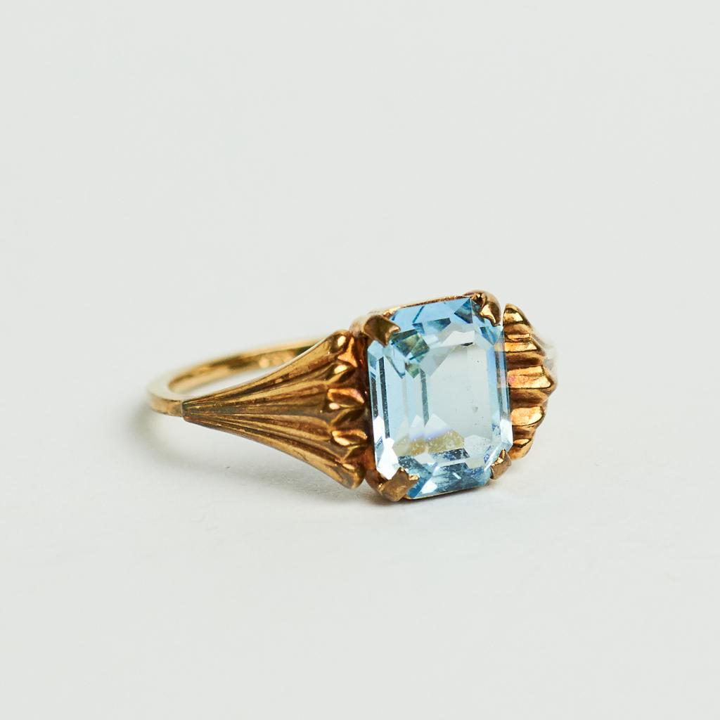 Vintage gouden ring met aquamarijn 8 karaat goud, Ophalen of Verzenden, Zo goed als nieuw, 17 tot 18, Met edelsteen