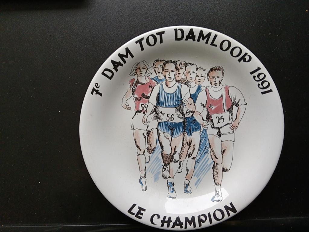 Dam tot Damloop Collectie: Bord, Mok en Boek, Ophalen of Verzenden, Gebruikt