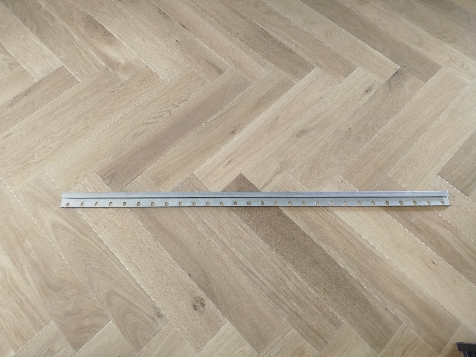 Ikea Metod ophangrails, Ophalen, 100 tot 150 cm, Zo goed als nieuw, Minder dan 100 cm