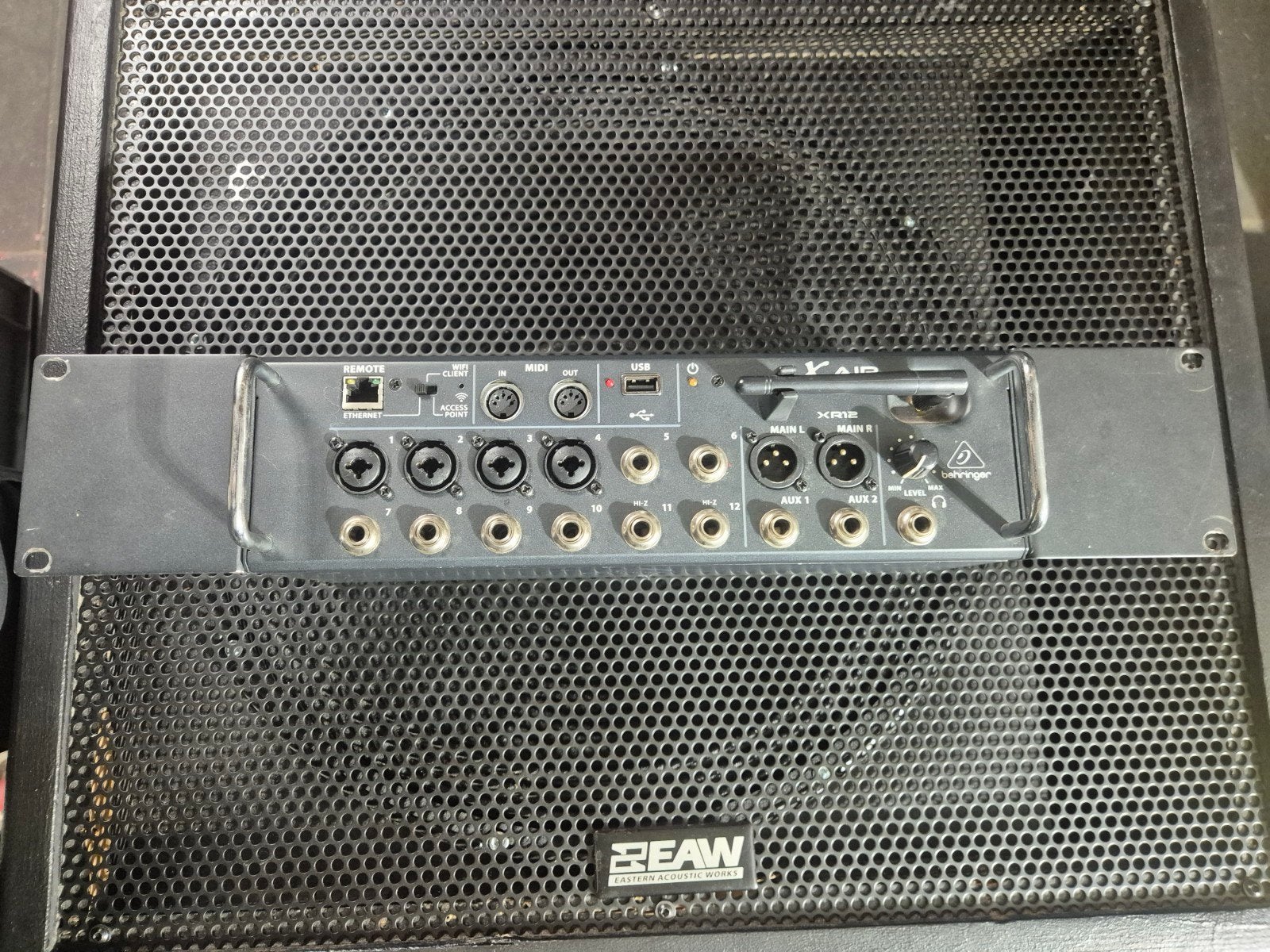 Behringer X AIR XR12 Digitale Mixer, Ophalen of Verzenden, Gebruikt, 10 tot 20 kanalen, Microfooningang