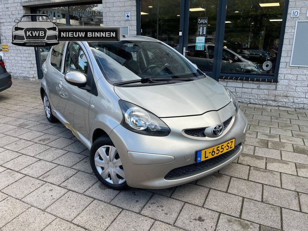 Toyota Aygo 1.0-12V 5Drs Calvin Klein Leer Airco (bj 2008), Voorwielaandrijving, Gebruikt, 4 stoelen, 68 pk