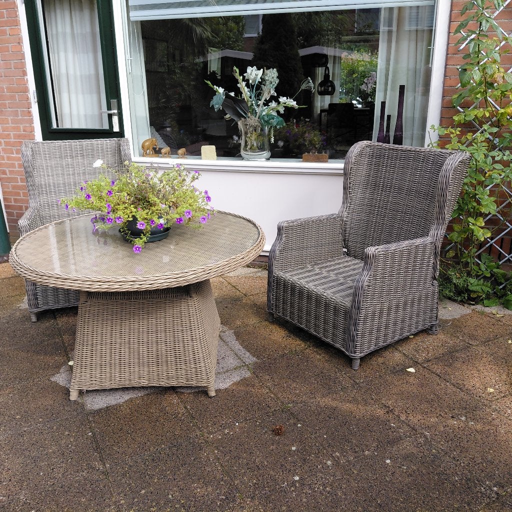 Terrastafel en twee fauteuils, Kunststof, Gebruikt, Eettafel, Ophalen