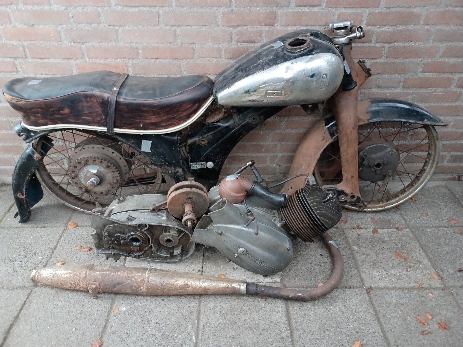 NSU 200cc met slapend NL kenteken - Donor/Restauratie, Motoren, Ophalen