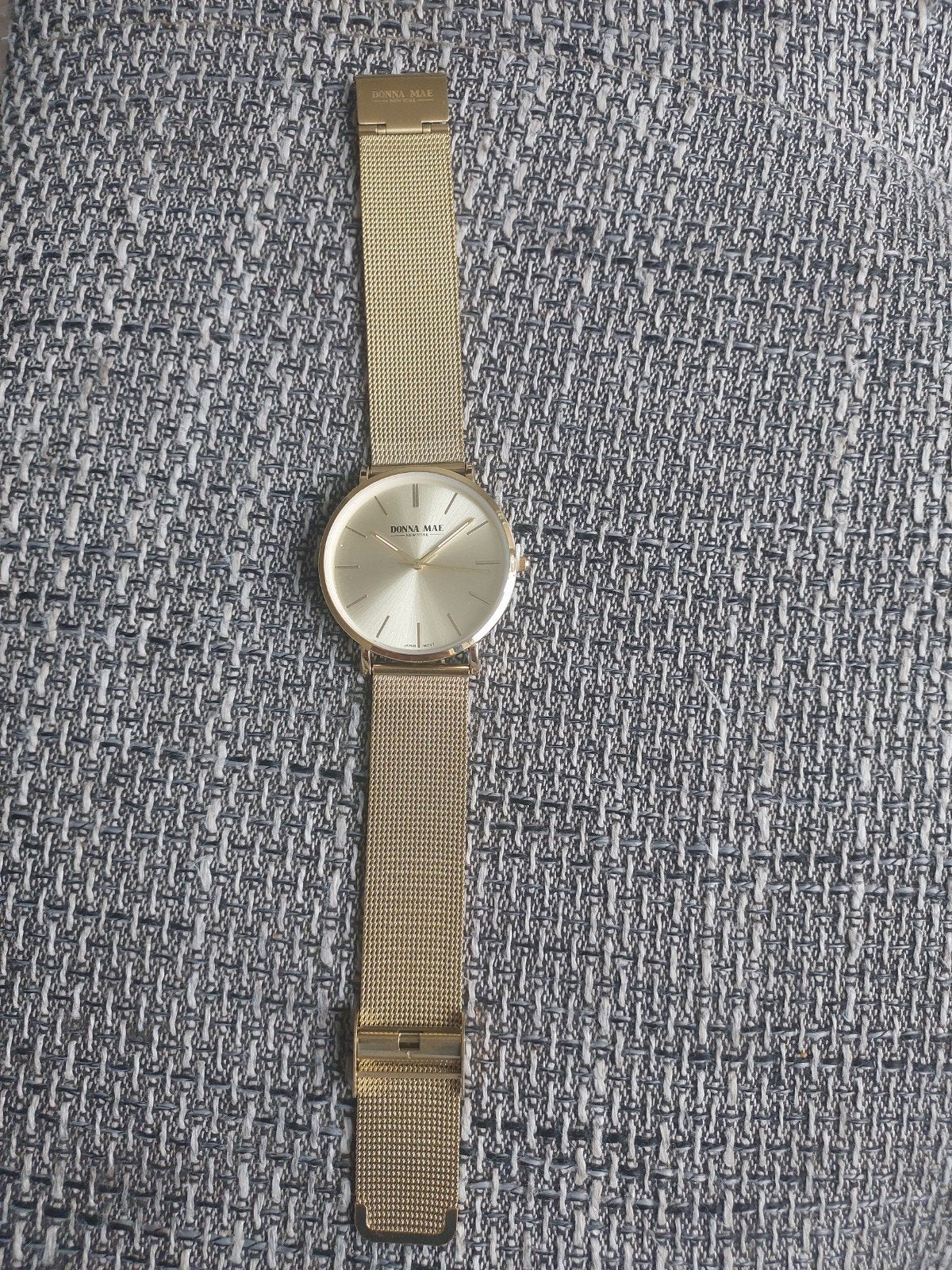 Nieuw Donna Mae New York horloge goudkleurig, Polshorloge, Nieuw, Goud, Goud