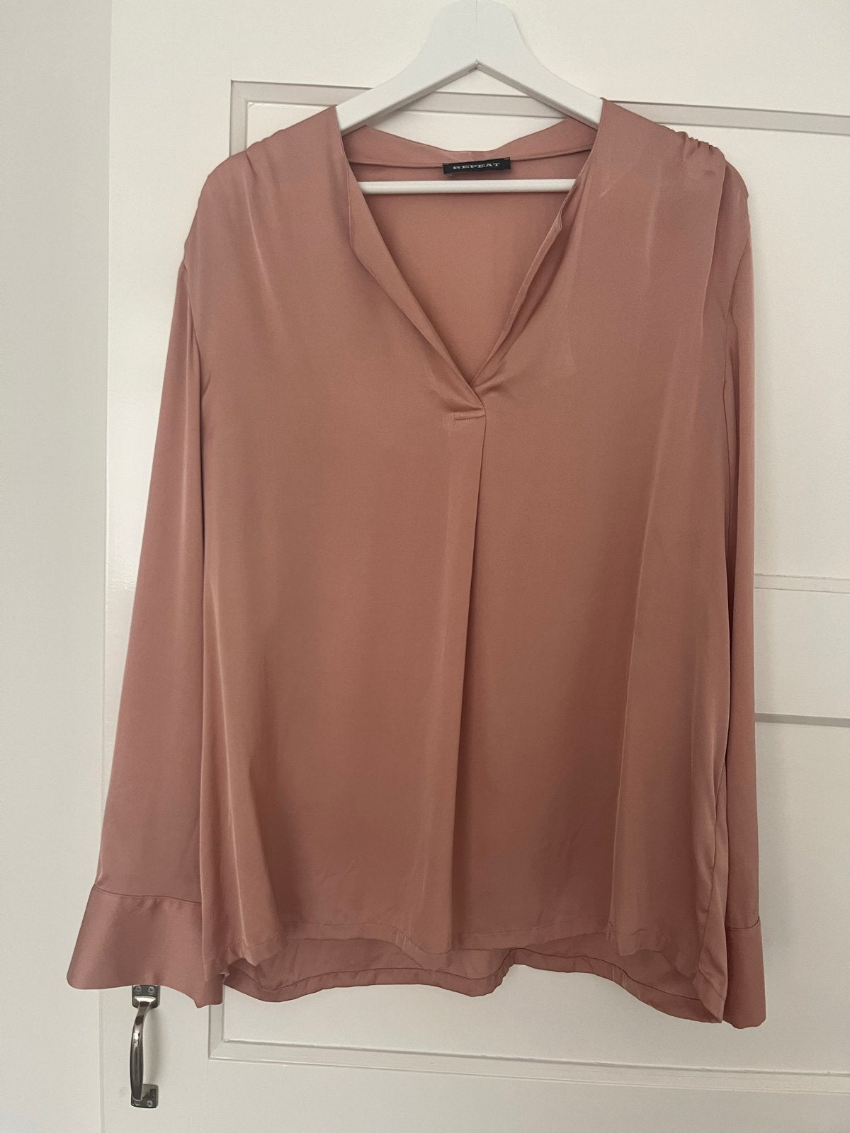 REPEAT Zijden Blouse - Maat 42, Verzenden, Zo goed als nieuw, Maat 42/44 (L), Roze