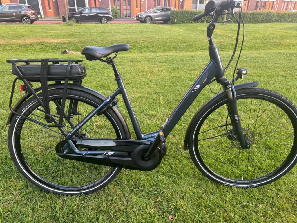 Giant Entour E+ met 500 wh en Yamaha middenmotor, Fietsen en Brommers, Elektrische fietsen, Gebruikt, 51 tot 55 cm, 50 km per accu of meer