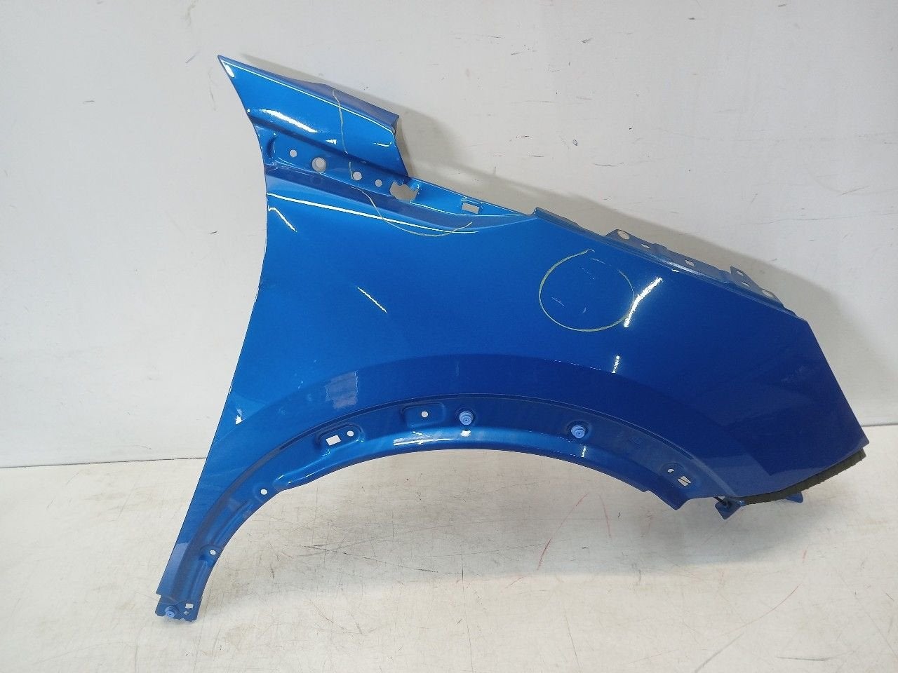 Spatbord rechts voor Peugeot 2008, Onderdelen@venauto.nl, Van der Ven Autorecycling B.V., Gebruikt, Ettenseweg 76, 4706 PB Roosendaal, The Netherlands