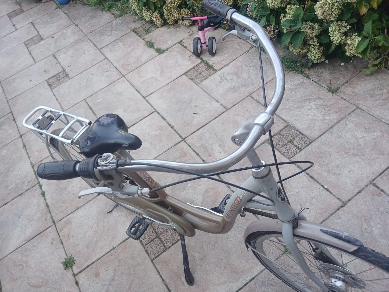 Montego damesfiets, lichtgrijs, gebruikt, Overige merken, Gebruikt, Velgrem, Ophalen of Verzenden