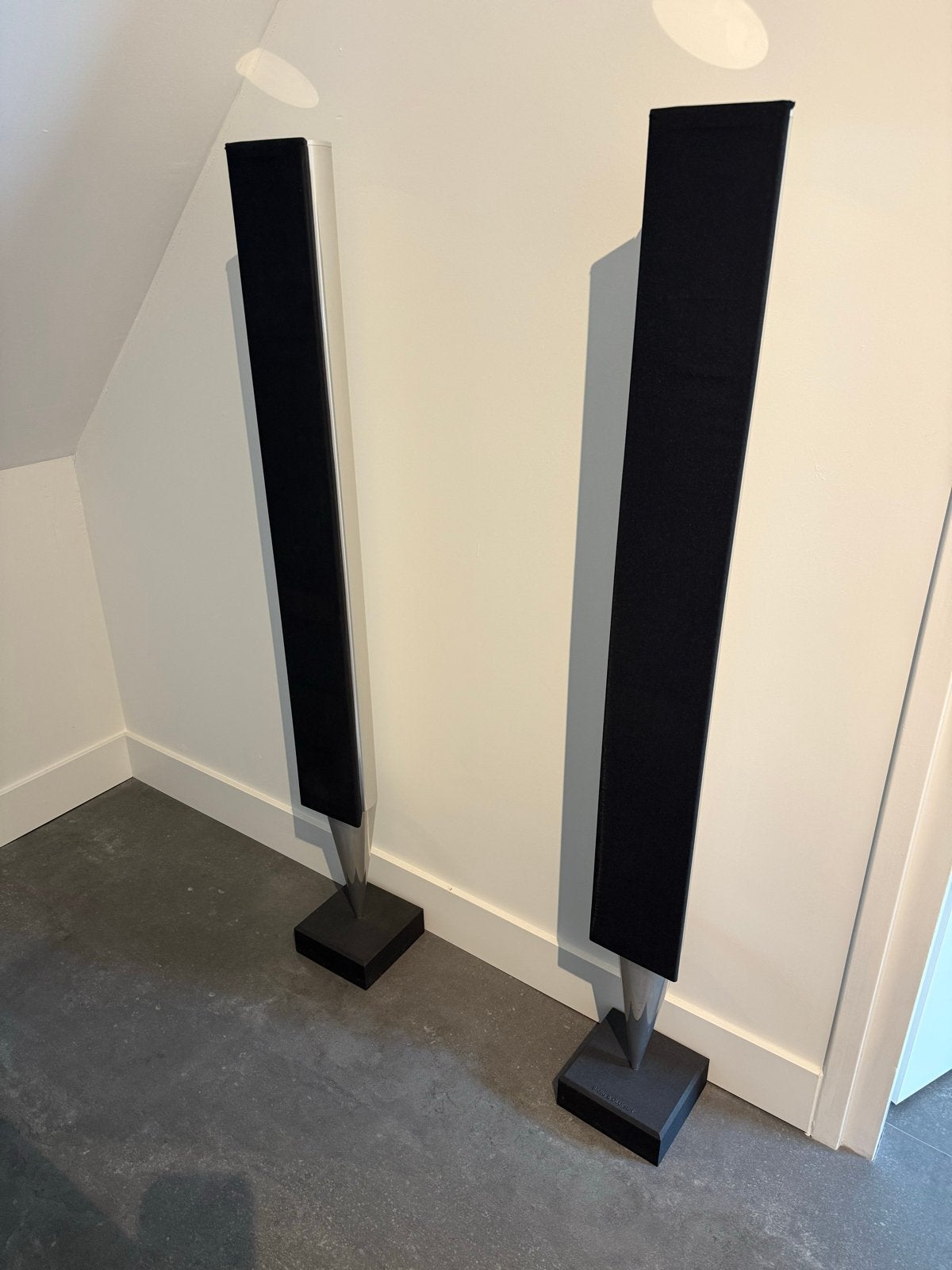 Bang & Olufsen BeoLab 8000 Vloerstaande Luidsprekers, Vloerstaande luidspreker, Gebruikt, Bang & Olufsen, AUX-ingang