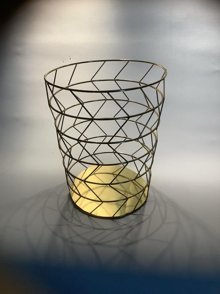 Koperkleurige draadmand - Modern design, Ophalen of Verzenden, Zo goed als nieuw, Goud, Metaal