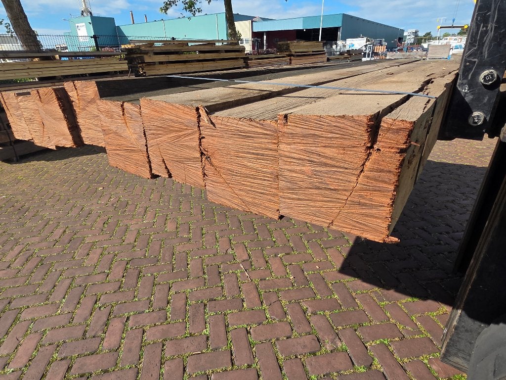 8 Hardhouten palen 15x15 cm 2.40 m lang - nr: HB251, Ophalen, 250 cm of meer, Palen, Hardhout