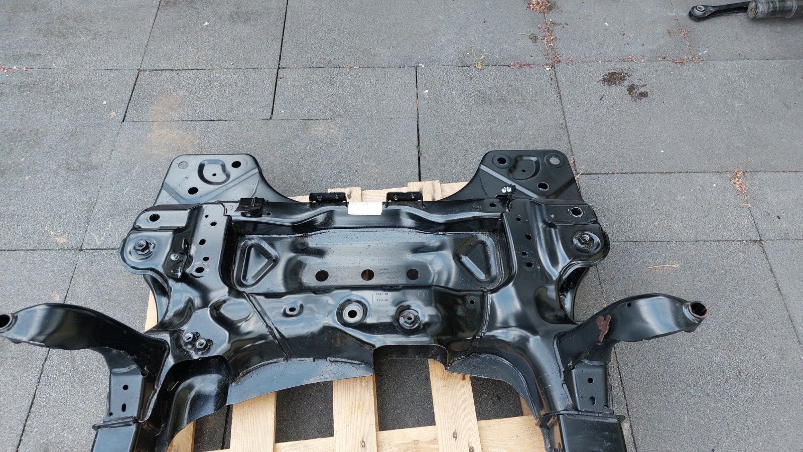 Subframe xc40 ex40 c40 ec40 polestar 2, Ophalen, Gebruikt, Volvo