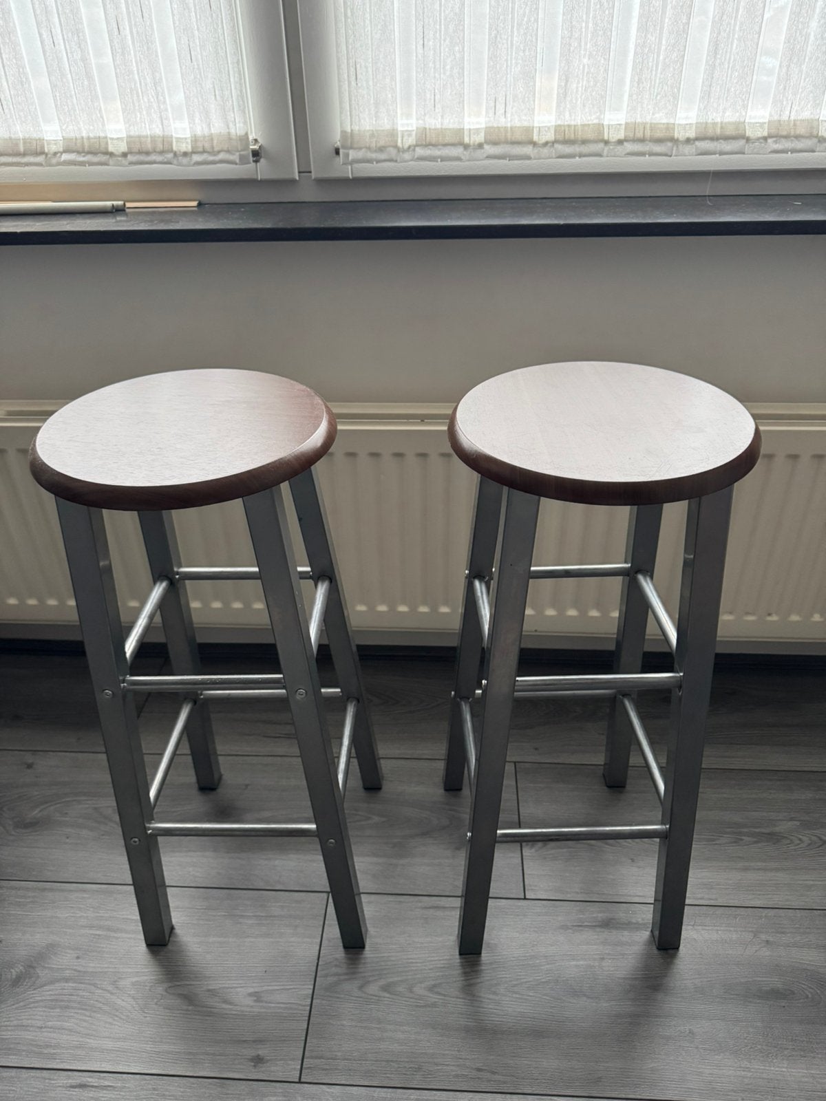 2 krukjes te koop, 2 krukken, Ophalen, Zo goed als nieuw, 60 tot 90 cm