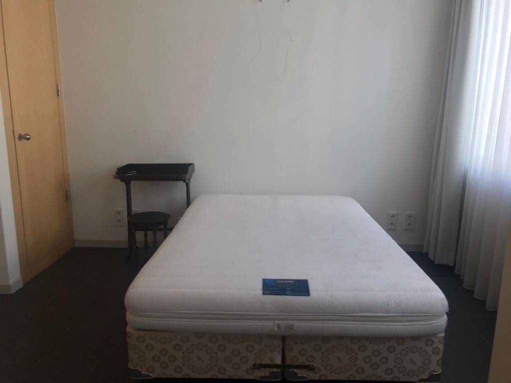 tweepersoonsbed, 140x200cm, 1-persoonsmatras, Huis en Inrichting, Slaapkamer | Bedden, Ophalen, Gebruikt, Beige, Tweepersoons
