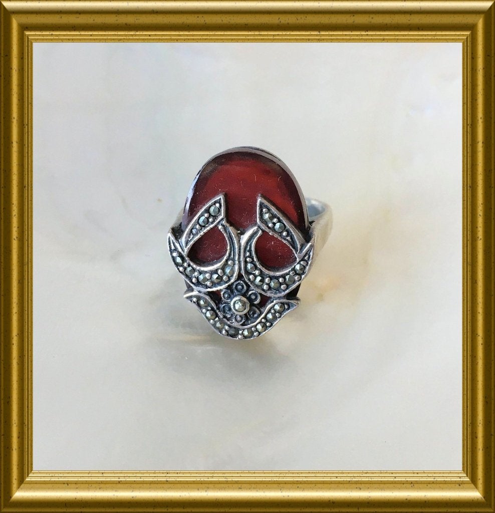 Aparte zilveren ring met carneool en markasietjes, Ophalen of Verzenden, Zilver, Ring, Met edelsteen