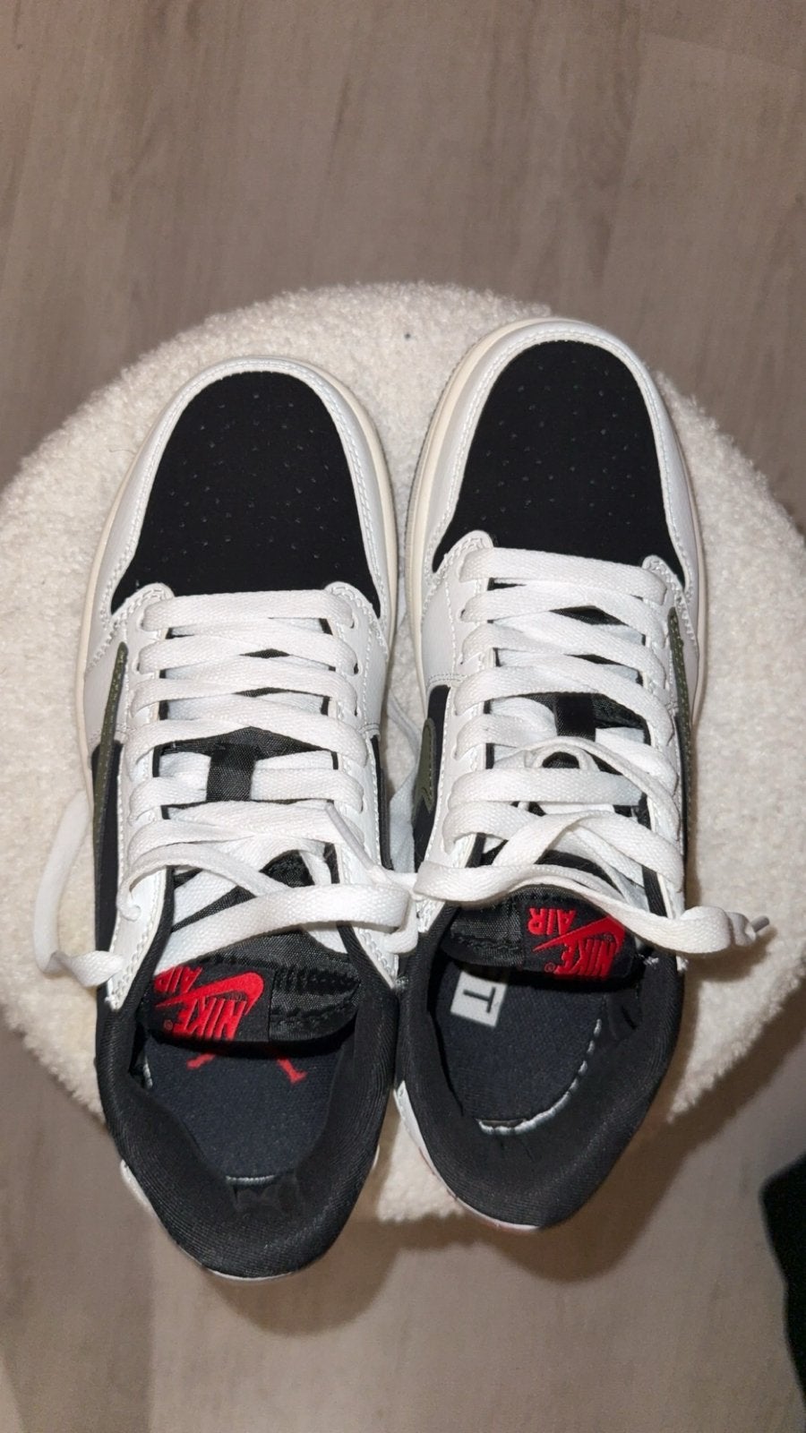 Travis scott, Overige kleuren, Nieuw, Ophalen of Verzenden, Sneakers of Gympen
