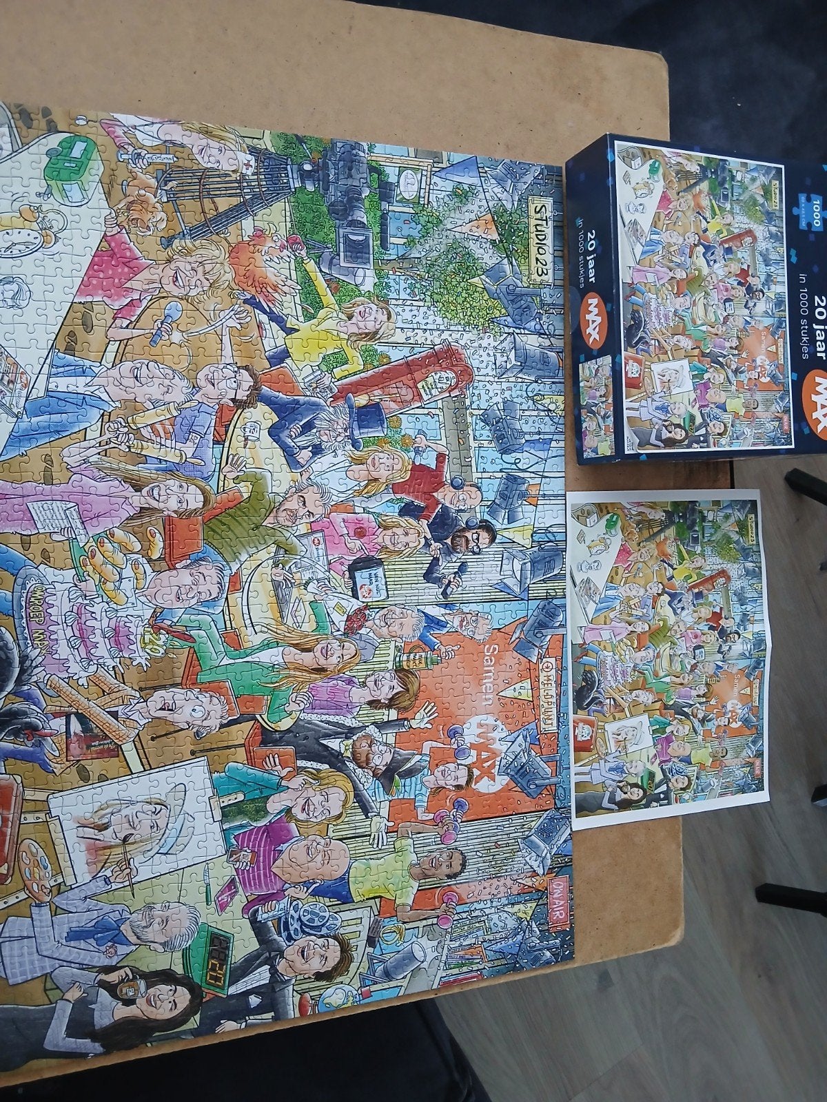 MAX Puzzel 1000 stukjes - Studio 23 - 20 jaar, Ophalen of Verzenden, Zo goed als nieuw