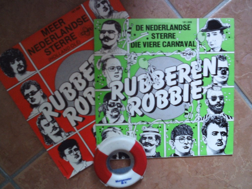 2 X vinyl -- rubberen robbie 18a, Cd's en Dvd's, Vinyl Singles, 7 inch, Ophalen of Verzenden, Zo goed als nieuw, Fotohoes