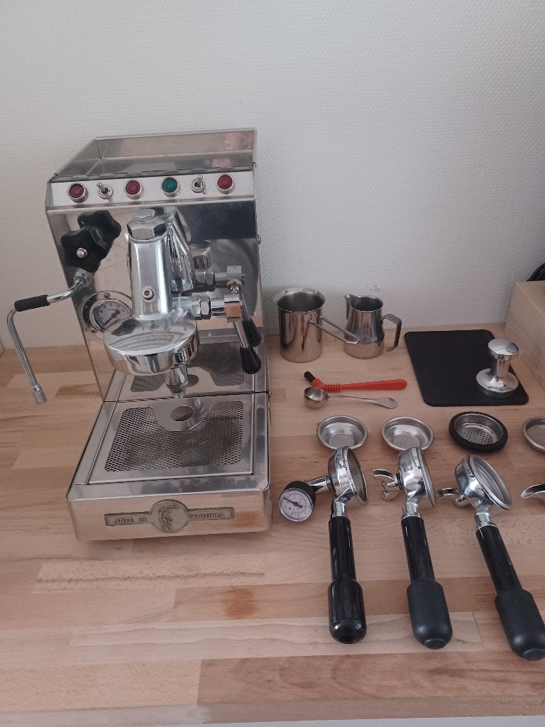 BFC Perfetta /  E61 espressomachine met bonenmaler, Ophalen, Gebruikt, Espresso apparaat, Gemalen koffie