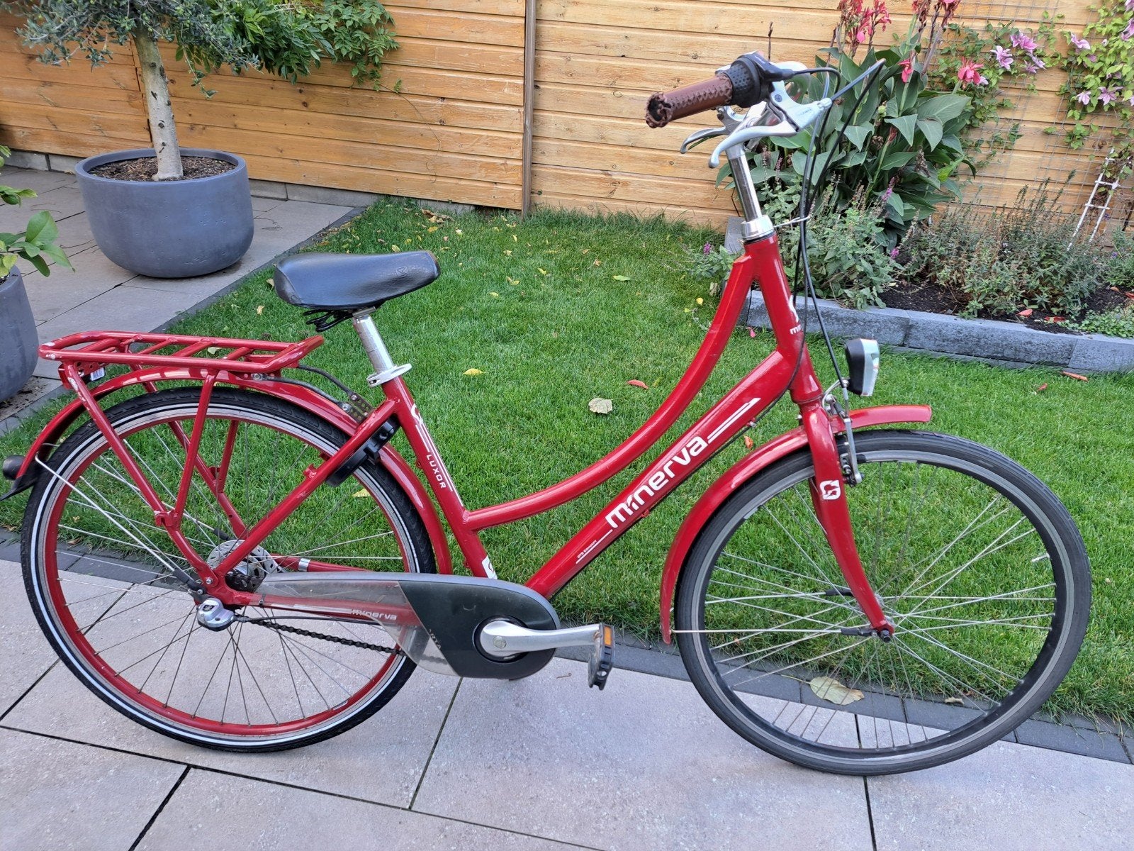 Nette Minerva Damesfiets., 47 tot 50 cm, Versnellingen, Zo goed als nieuw, Ophalen