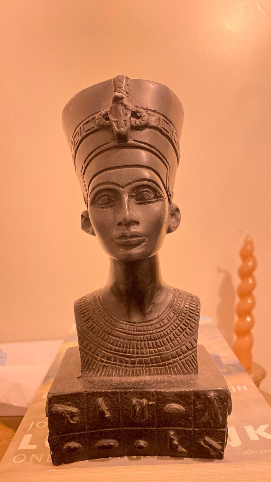 Prachtige Zwarte Buste van Egyptische Koningin Nefertiti, Buste, Ophalen of Verzenden, Afrika, 20 - 50 cm