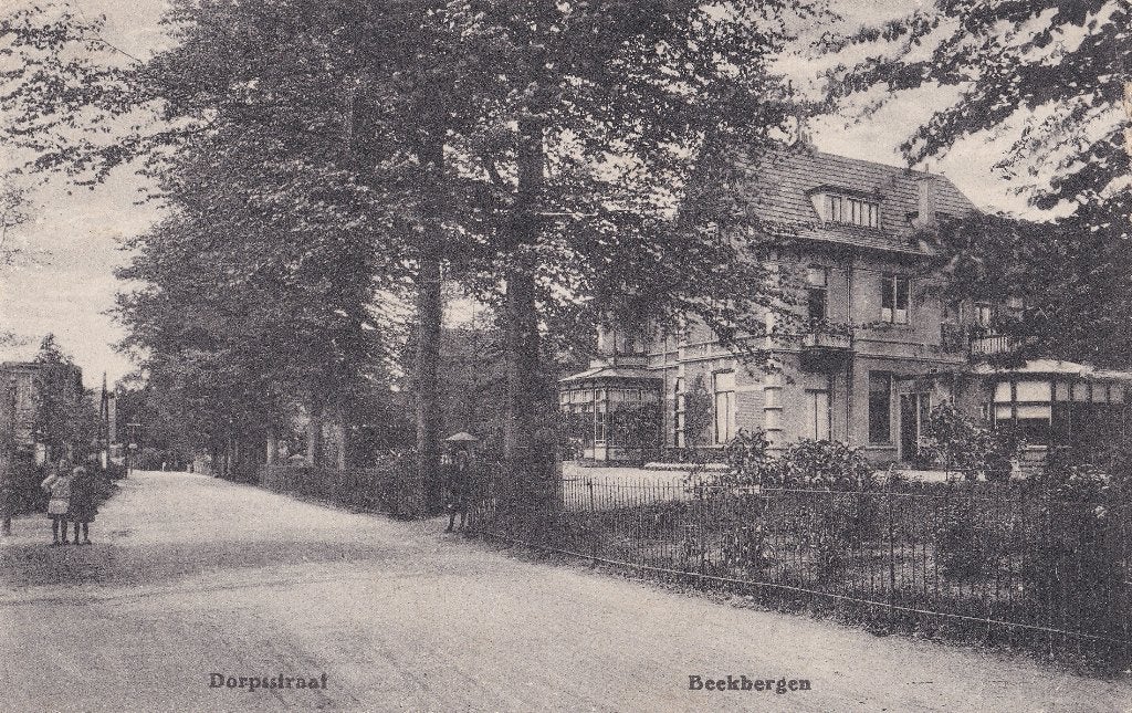 Beekbergen Dorpsstraat, Ophalen of Verzenden, 1920 tot 1940, Gelopen, Gelderland