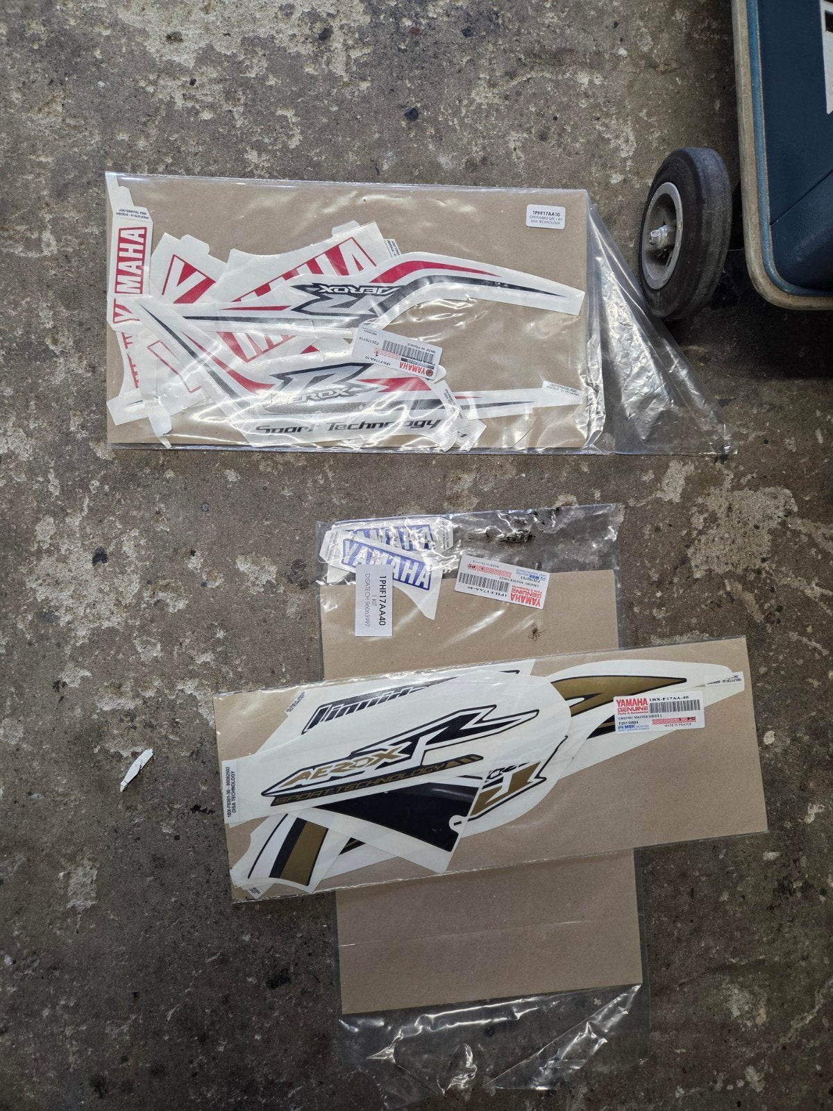 Diverse orginele stickers aerox, Fietsen en Brommers, Scooters | Yamaha, Ophalen of Verzenden, Nieuw, Benzine, Aerox