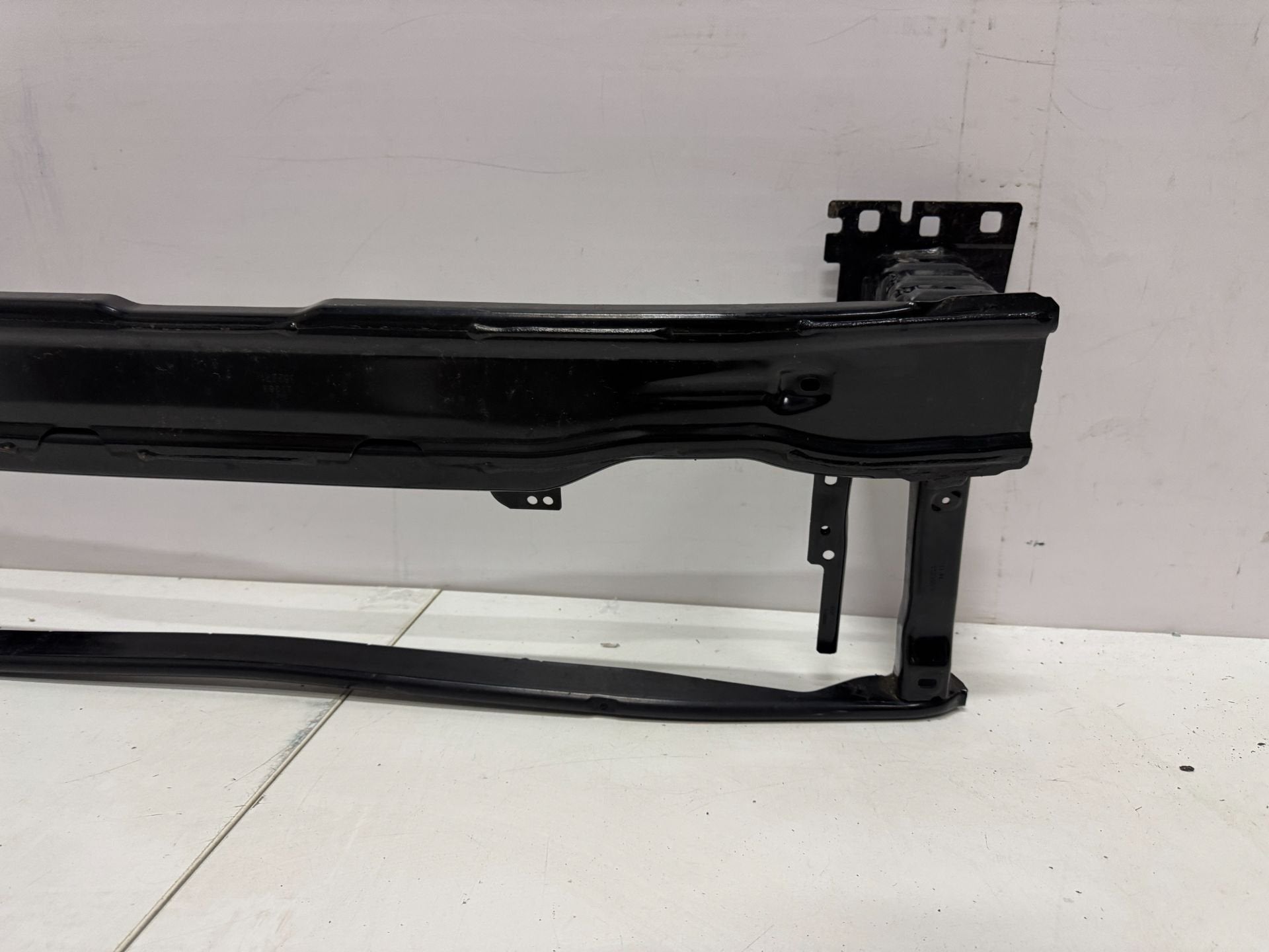 AUDI A3 8Y BUMPERBALK ABSORBER REINFORCEMENT BALK VOOR 2020-, Gebruikt, Voor, AUDI AG, Auto-Union-Strasse 1
85045  Ingolstadt, DE
