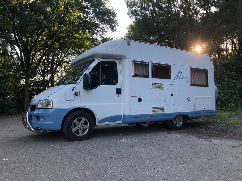 Bürstner Marano T 580 camper 2006, Caravans en Kamperen, Integraal, Chemisch toilet, Standaard zit, Fiat