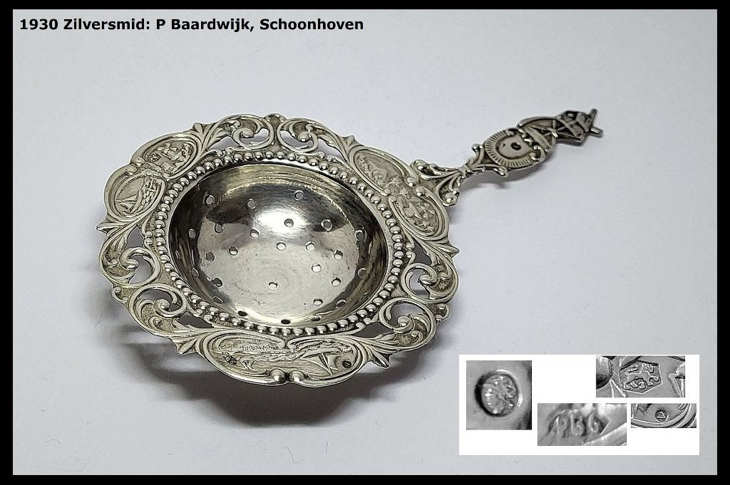 Antiek zilveren theezeef in Oud-Hollandse stijl met lekbakje, Antiek en Kunst, Ophalen of Verzenden, Zilver