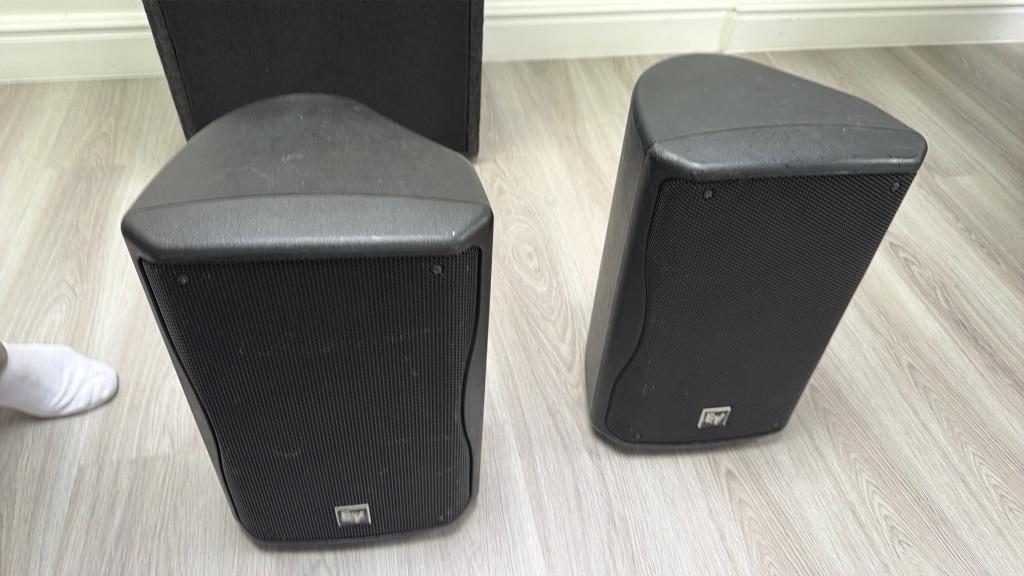 2 x electro voice Zxa1 actief, Gebruikt, 120 watt of meer, Front, Rear of Stereo speakers, Ophalen