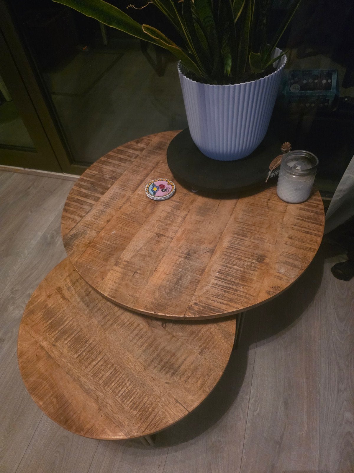 Set van 2 mango houten salon/bijzettafels, Minder dan 55 cm, Gebruikt, Industrieel, Landelijk, Rond