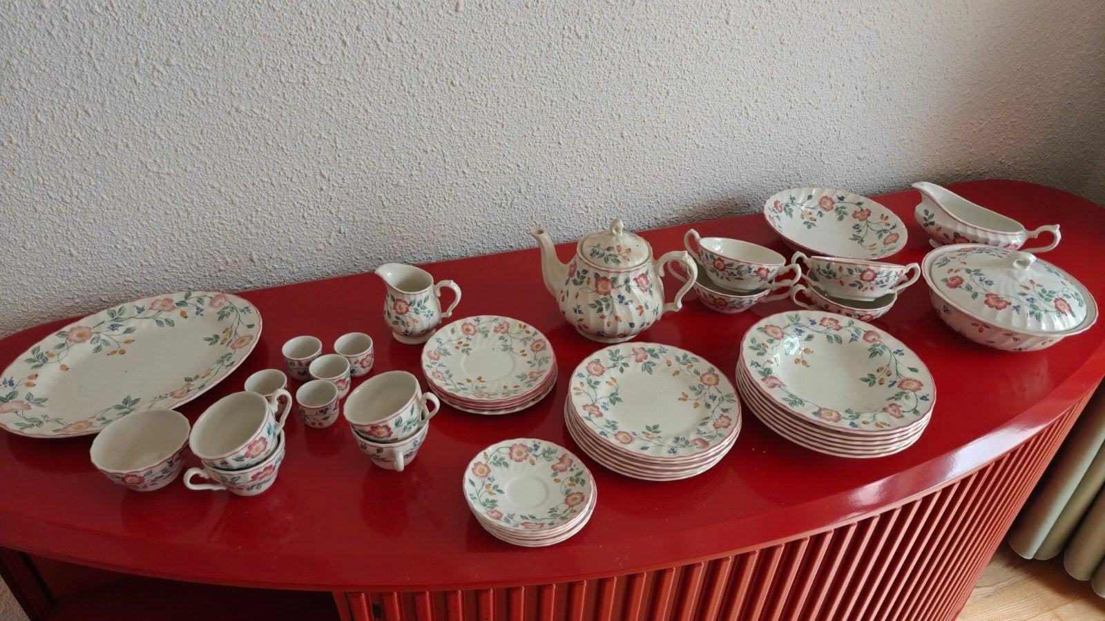 Churchill The Chartwell Collection Briar Rose servies, Ophalen of Verzenden